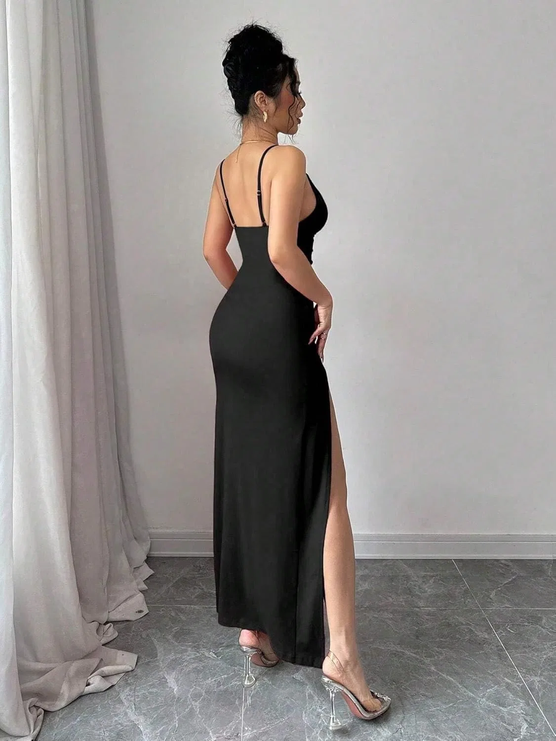 Женское сексуальное платье миди на бретельках-спагетти с разрезом, Black — фото 3