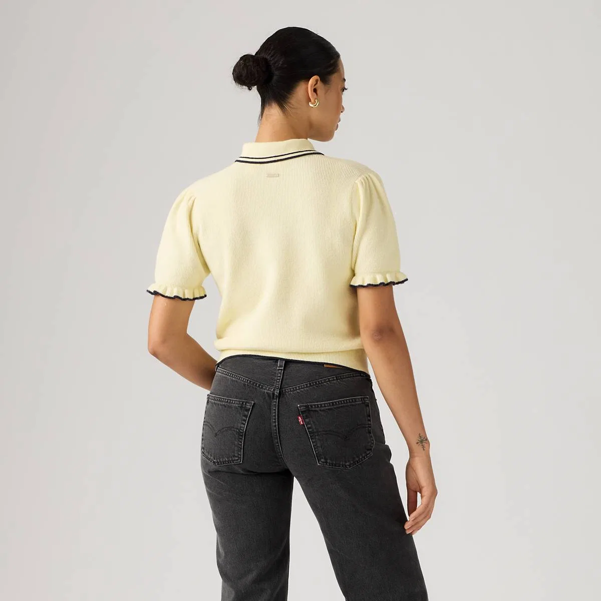 Очень мягкая летняя рубашка-поло с коротким рукавом Levi's, Pear Sorbet - Yellow — фото 4