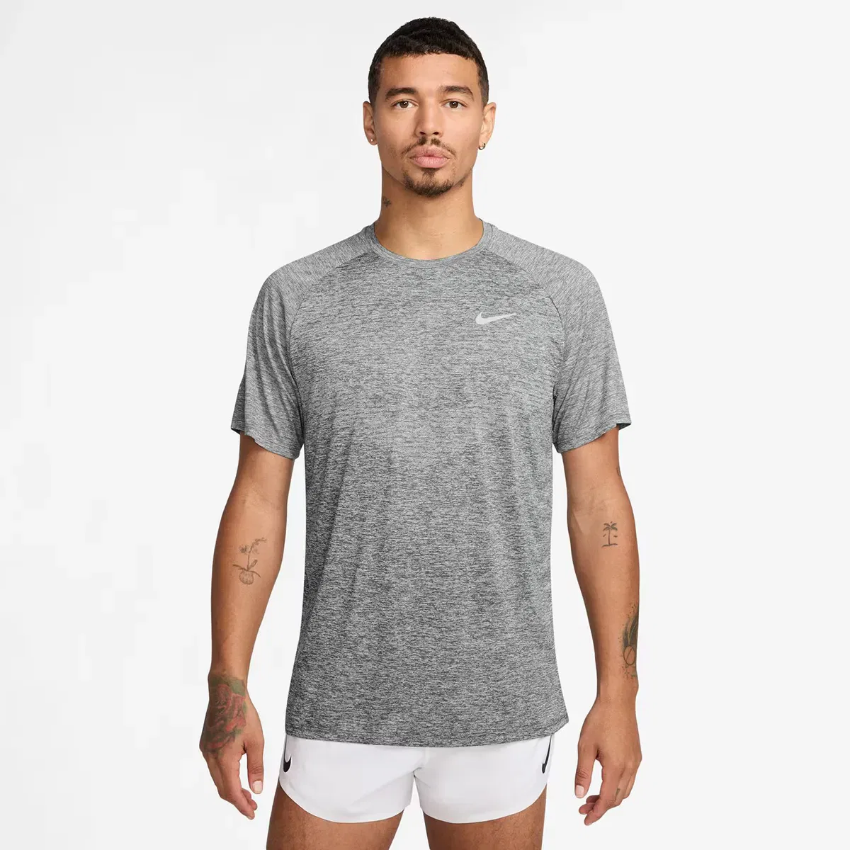 Мужская футболка с коротким рукавом Nike Stride Dri-FIT ADV, Цвет Gris