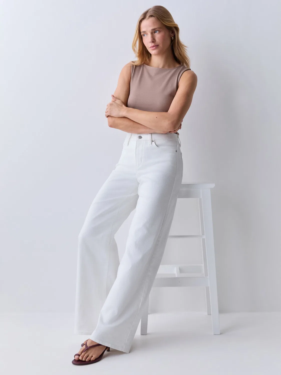 Джинсы прямого кроя Levi's 318 Shaping, белые