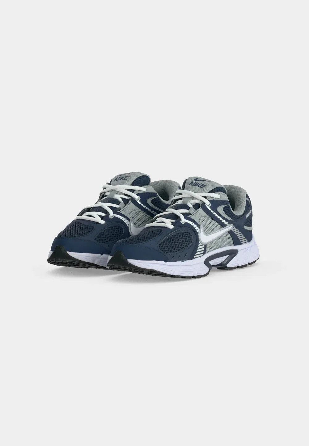 V5 rnr bg sc унисекс - кроссовки Nike Sportswear, Thunder Blue/White/Light Smoke Grey/Metallic Silver-Coloured/Black — фото 3