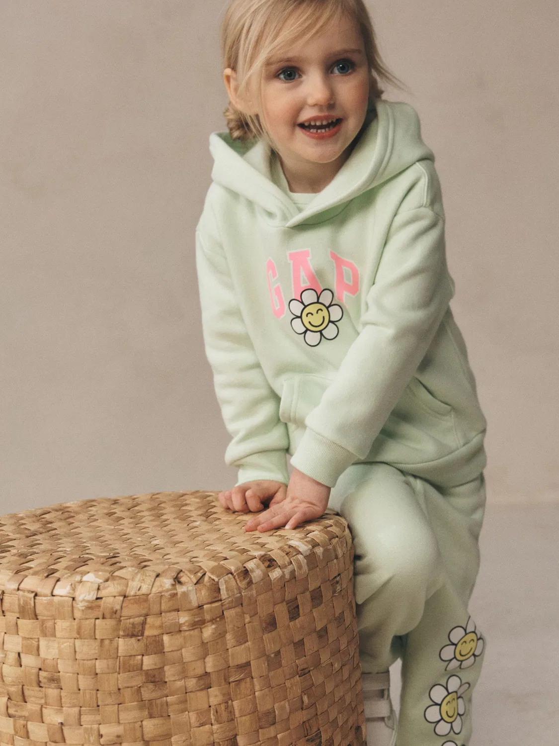 Худи Relaxed Logo Hoodie Gap, зеленый — фото 4