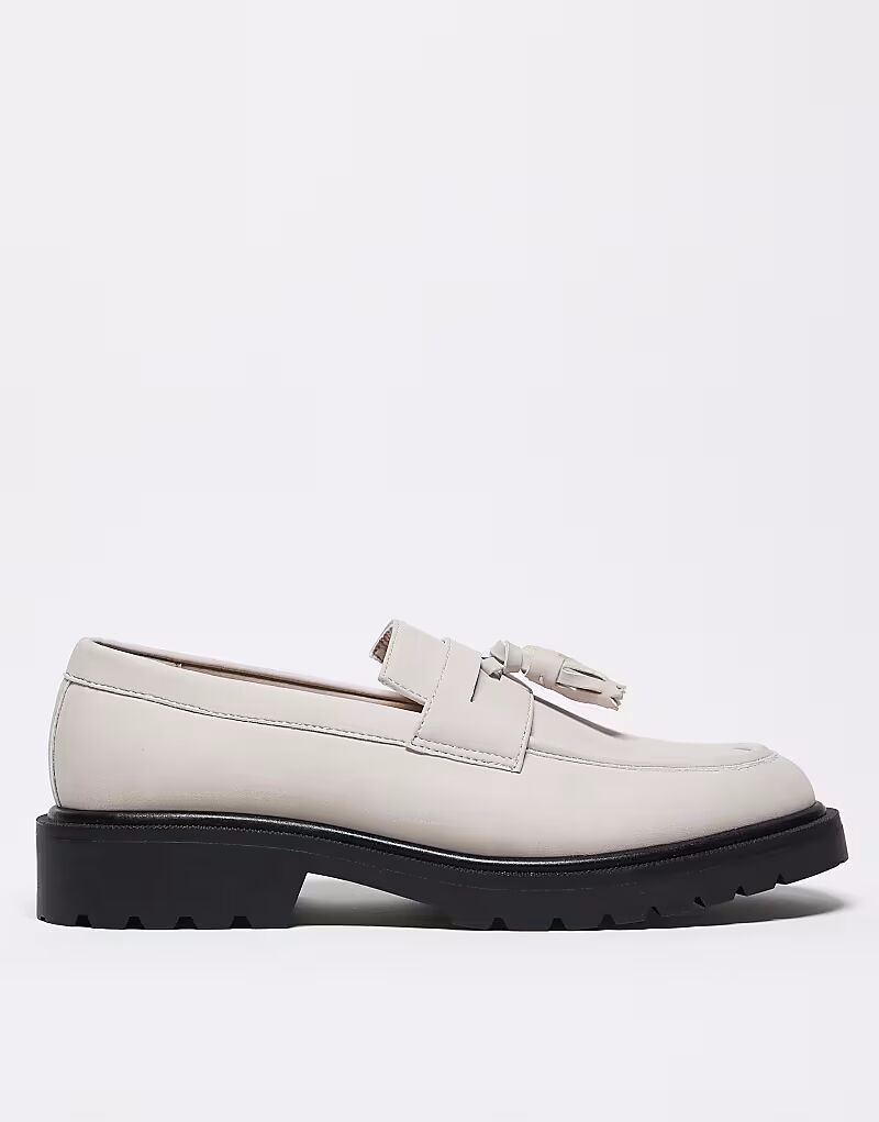 

Мокасины ASOS DESIGN каменно-серого цвета с кисточками