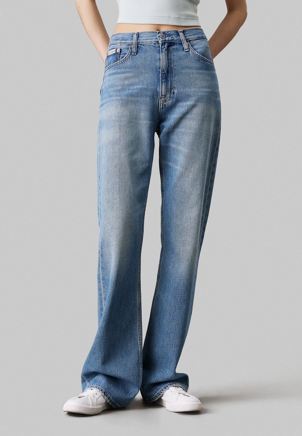 

Расклешенные джинсы Calvin Klein Jeans, синий