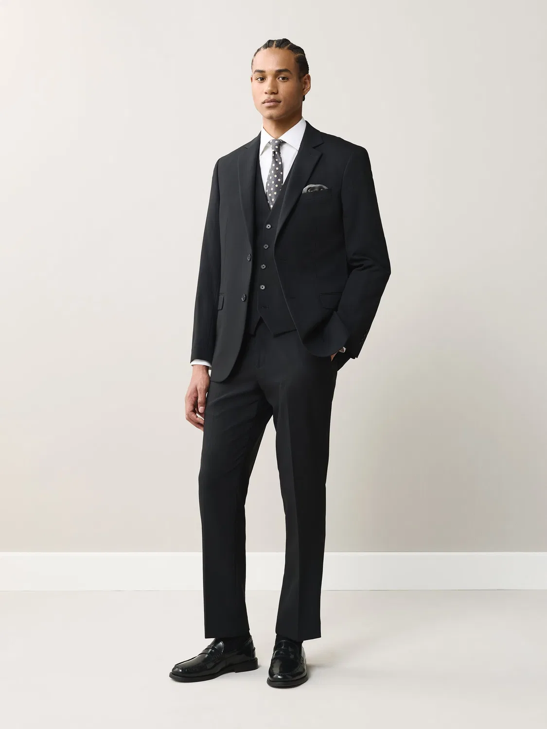Жилет классический Regular Fit Essential Suit Next, черный — фото 3