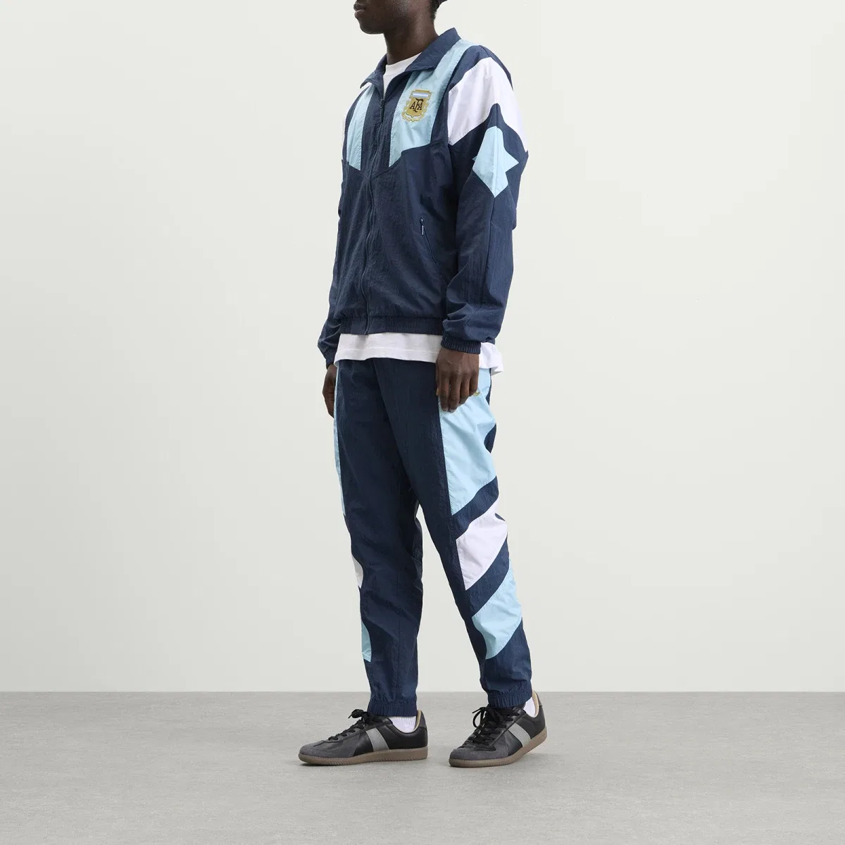 Спортивные брюки Afa EQT Track Pant Adidas, Crew Navy — фото 4