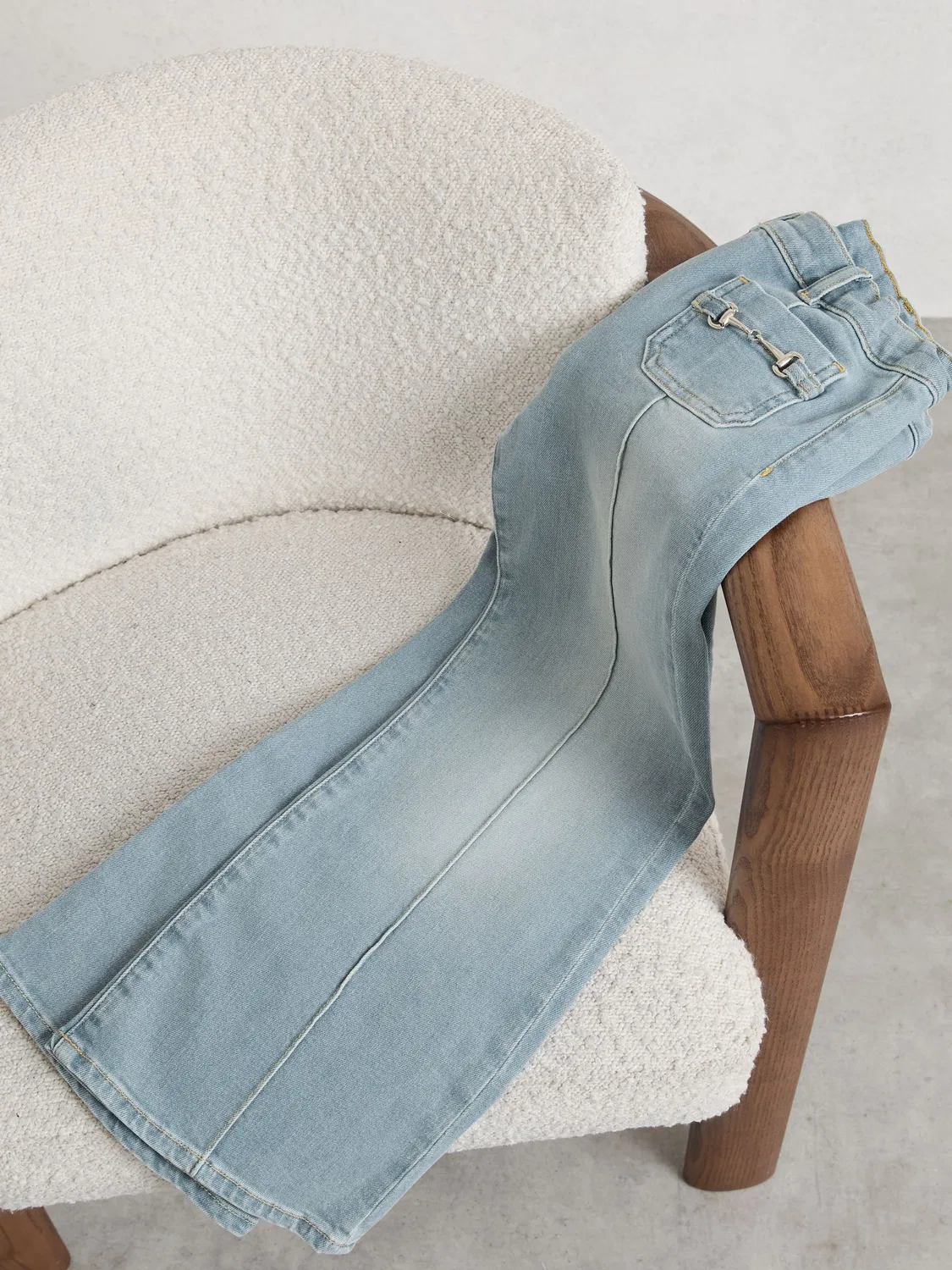 Джинсы клеш Reiss Sara, цвет Soft Denim Blue