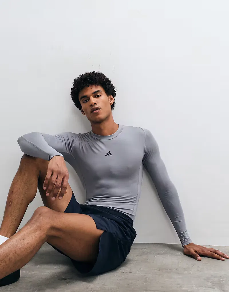 Футболка тренировочная компрессионная с длинным рукавом Adidas Performance Techfit, серый