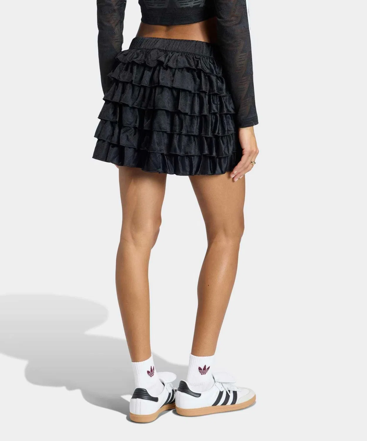 Женская мини-юбка с кружевом и рюшами, модель Lace Frill Mini Skirt Adidas, Black — фото 2