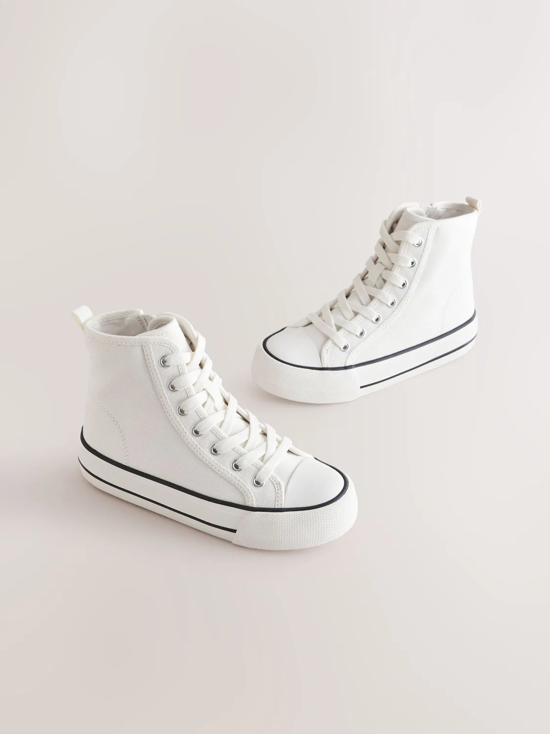 Кроссовки высокие шнуровка, модель White Lace-Up High Top Trainers Next, белый