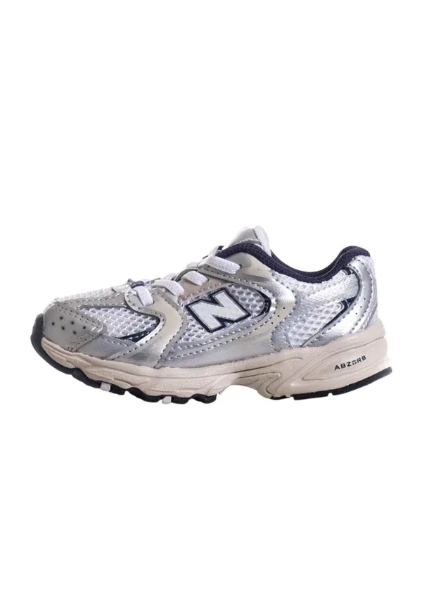 Кроссовки Leather and Textile 530 New Balance white