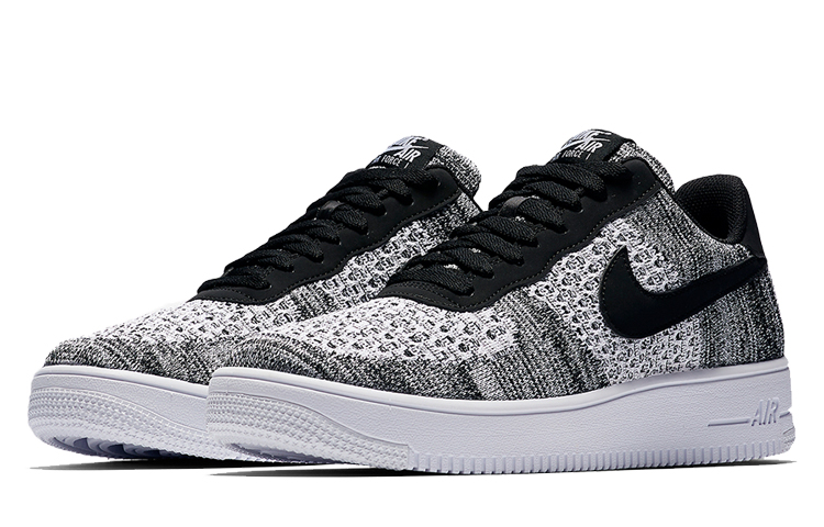 Кроссовки Nike Air Force 1 Flyknit 2, черный/белый — фото 3