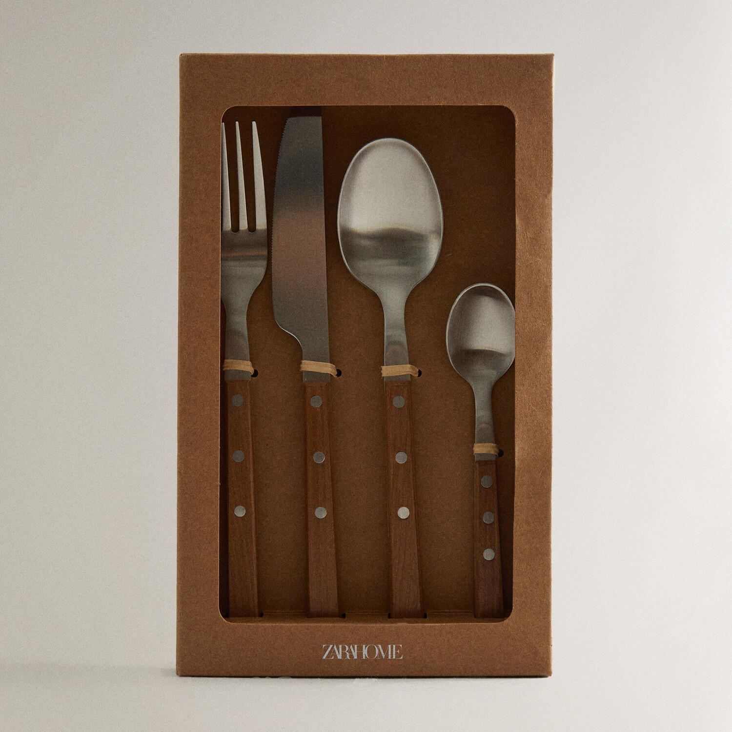 

Набор столовых приборов Zara Home Wooden Handle, 4 предмета, нержавеющая сталь/коричневый