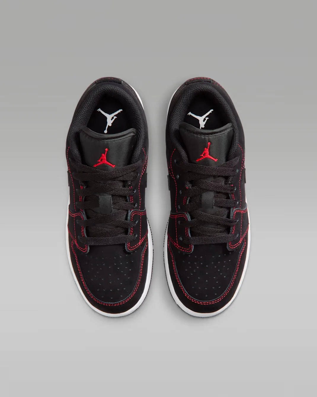 Кроссовки подростковые Nike Air Jordan 1 Low, черный/красный — фото 3