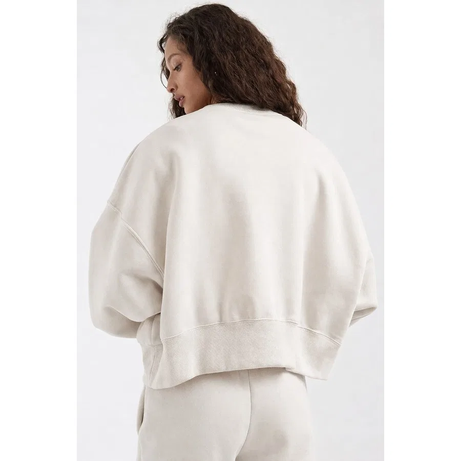 Женский свитшот оверсайз из флиса Nike Sportswear Essential Collection Fleece, Кремовый — фото 2