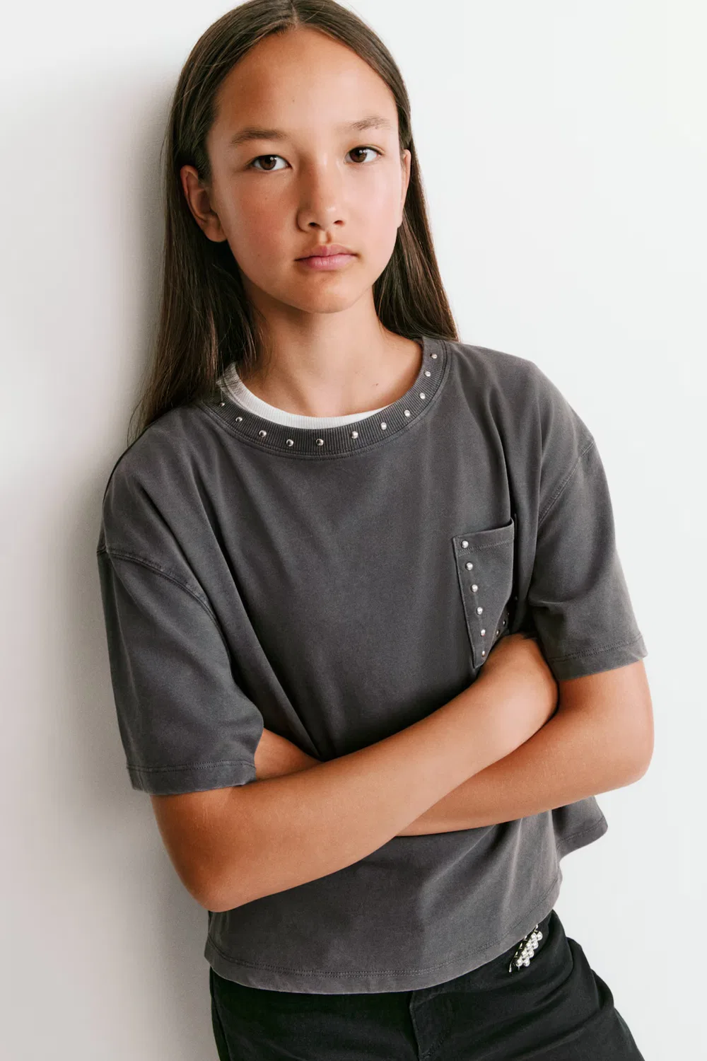 Хлопковая футболка с заклепками H&M, Ausgewaschenes Grau