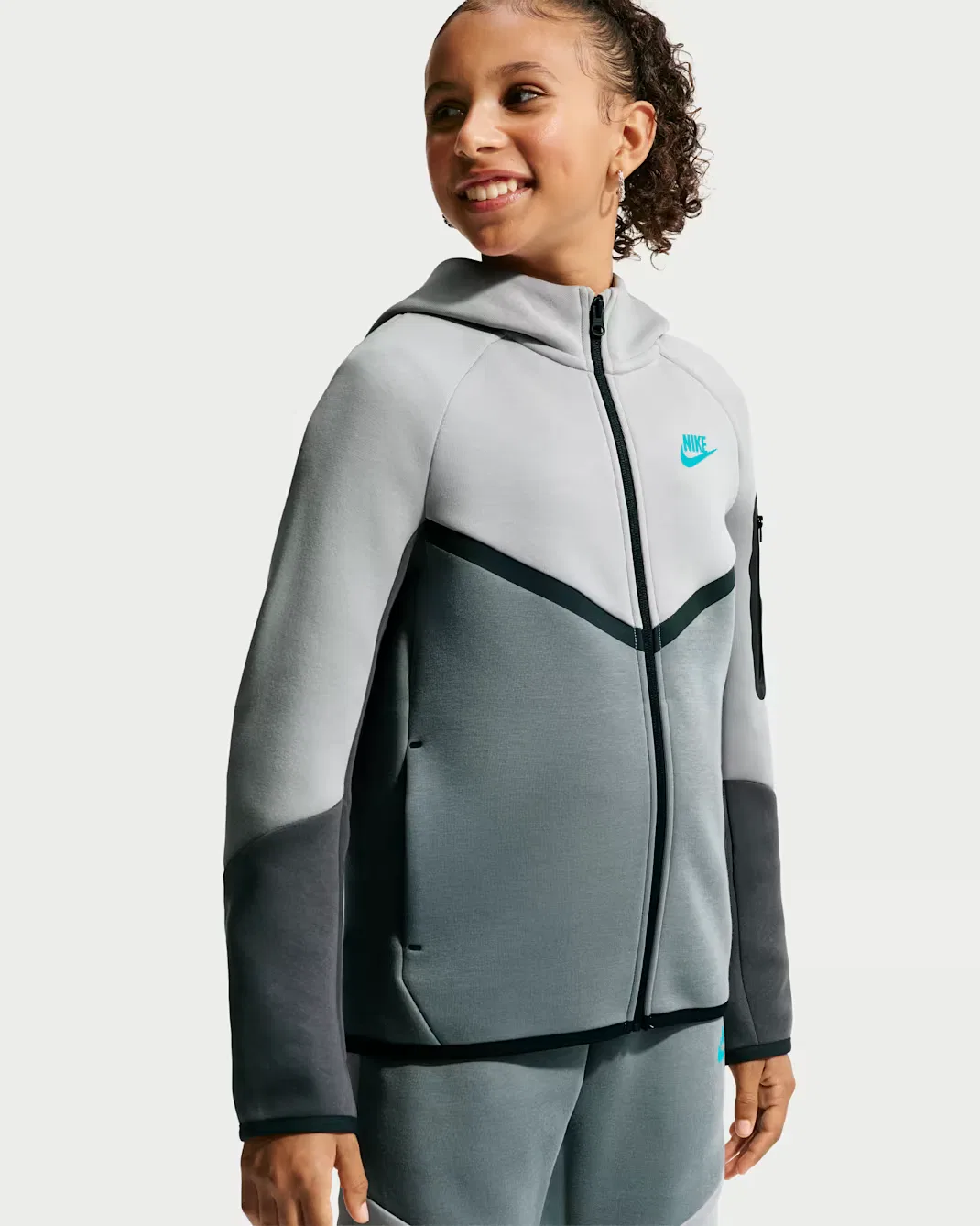 Толстовка на молнии для детей постарше Nike Sportswear Tech Fleece, Light Smoke Grey/Smoke Grey/Anthracite/Black — фото 2