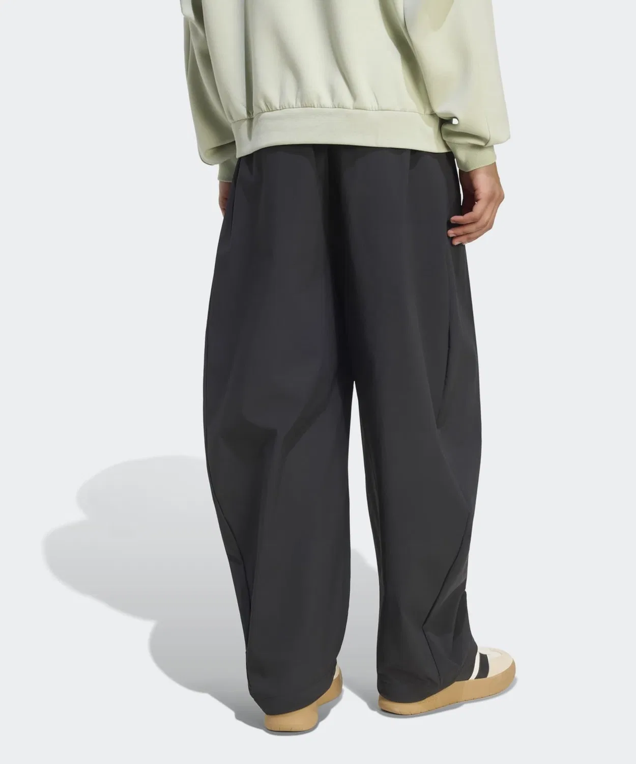 Мужские спортивные брюки свободного кроя с утяжкой Adidas Z.N.E., Black — фото 2