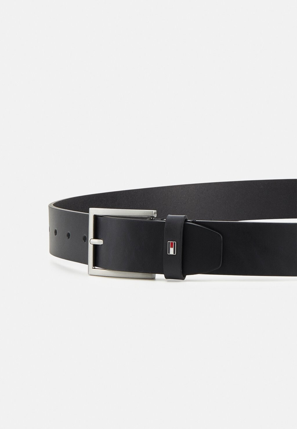 

Ремень Hampton Tommy Hilfiger, черный
