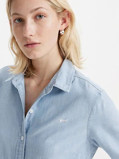 

Классическая рубашка Levi's, цвет Dazed Light Stone - Medium Wash