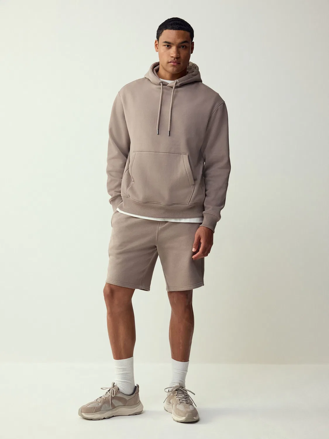 Шорты классические из велюра Light Brown Next — фото 2