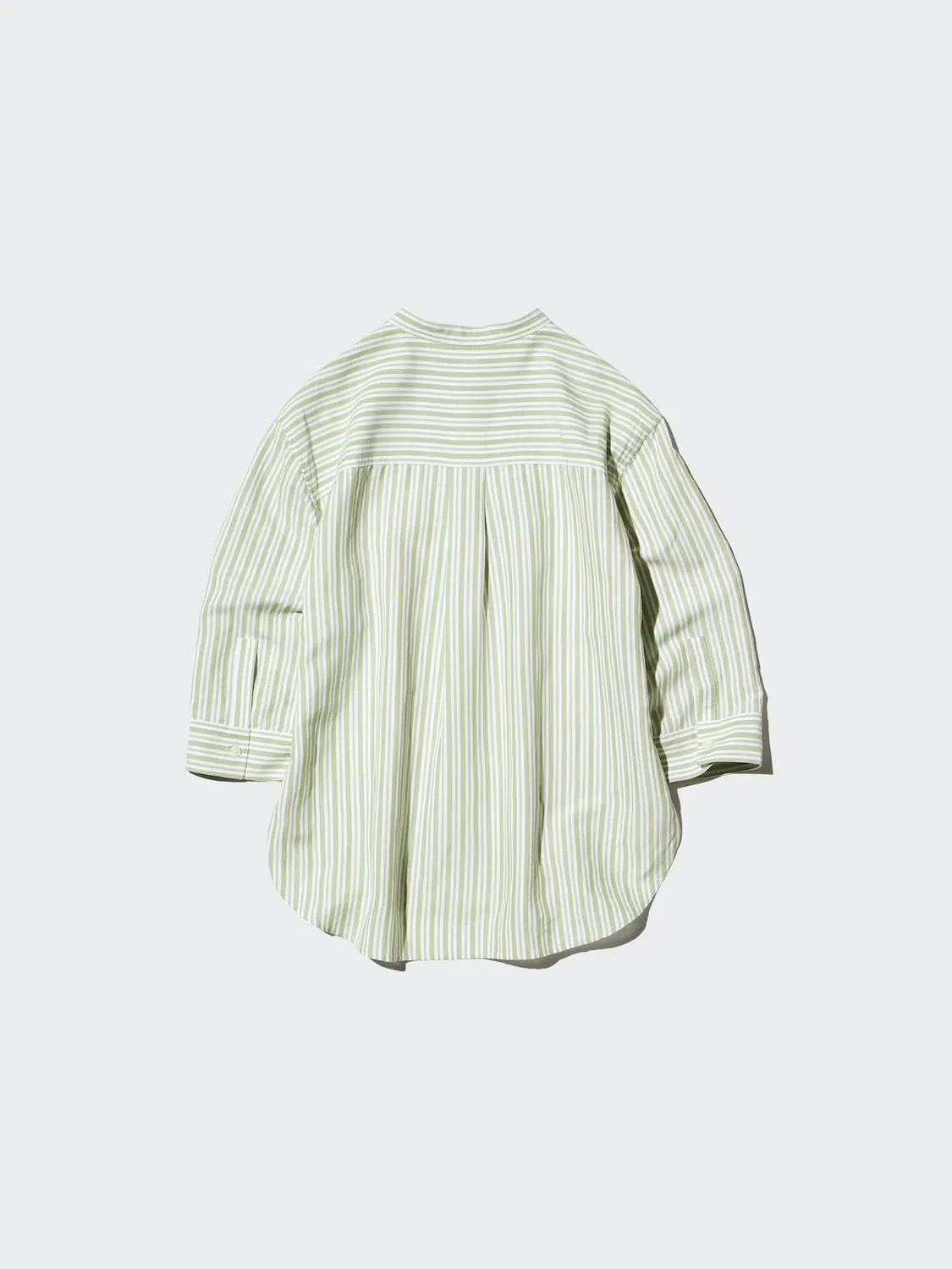 Рубашка Uniqlo, из смесовой льняной ткани, с открытым воротником и рукавом 3/4, синяя — фото 3