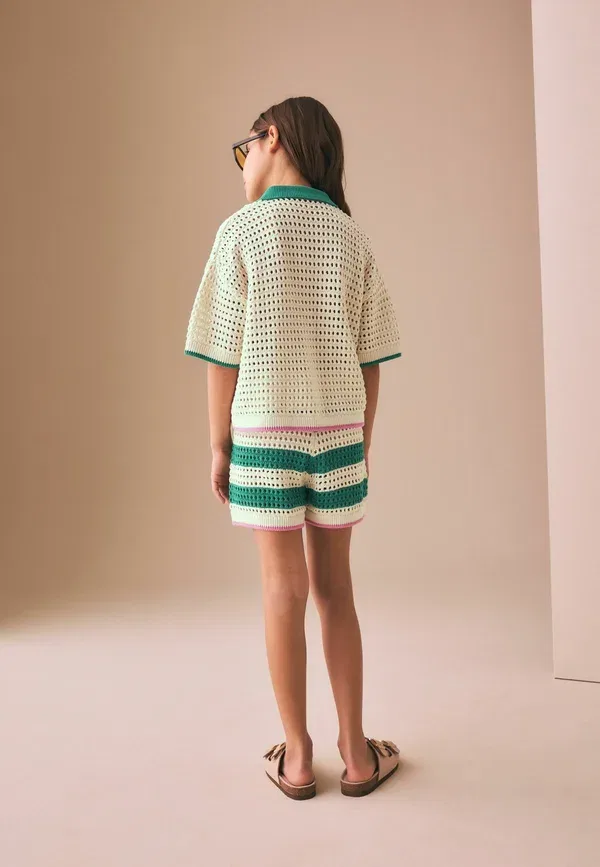 Комплект из рубашки и шорт с вышивкой Regular fit & shorts set Next Ecru, экрю — фото 2