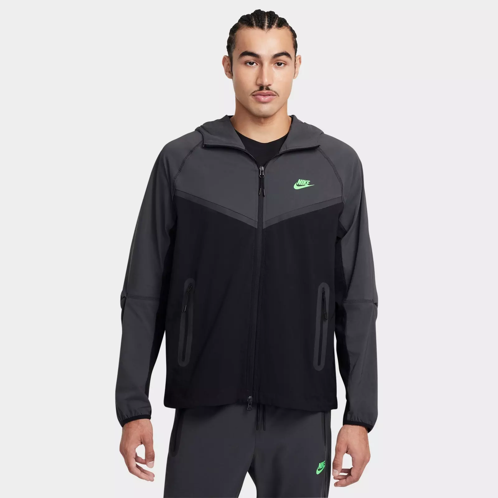 

Куртка Men's Nike Tech Windrunner Woven Full-Zip, черный/темно-серый