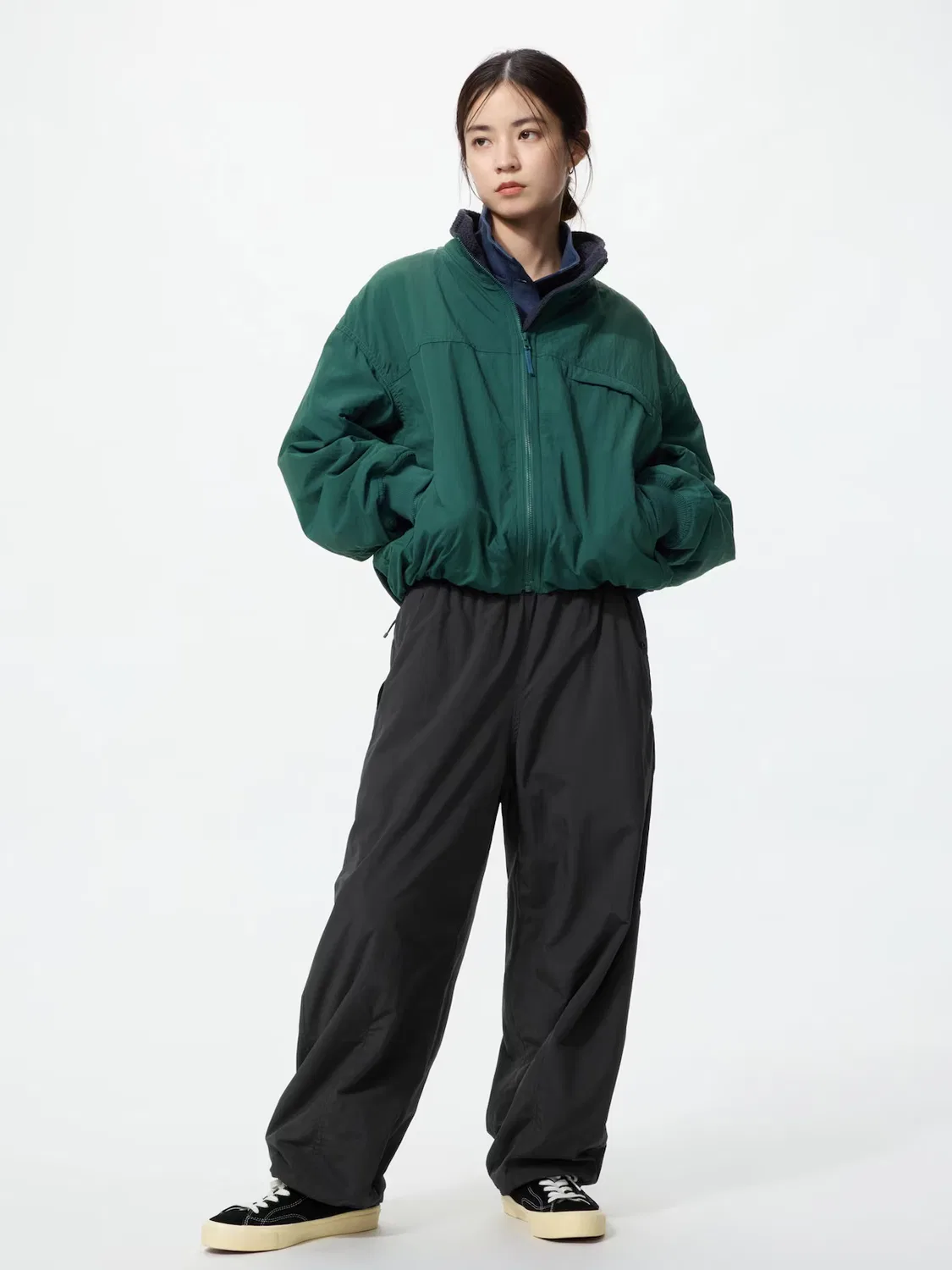Теплые удобные брюки / короткая длина Uniqlo, черный