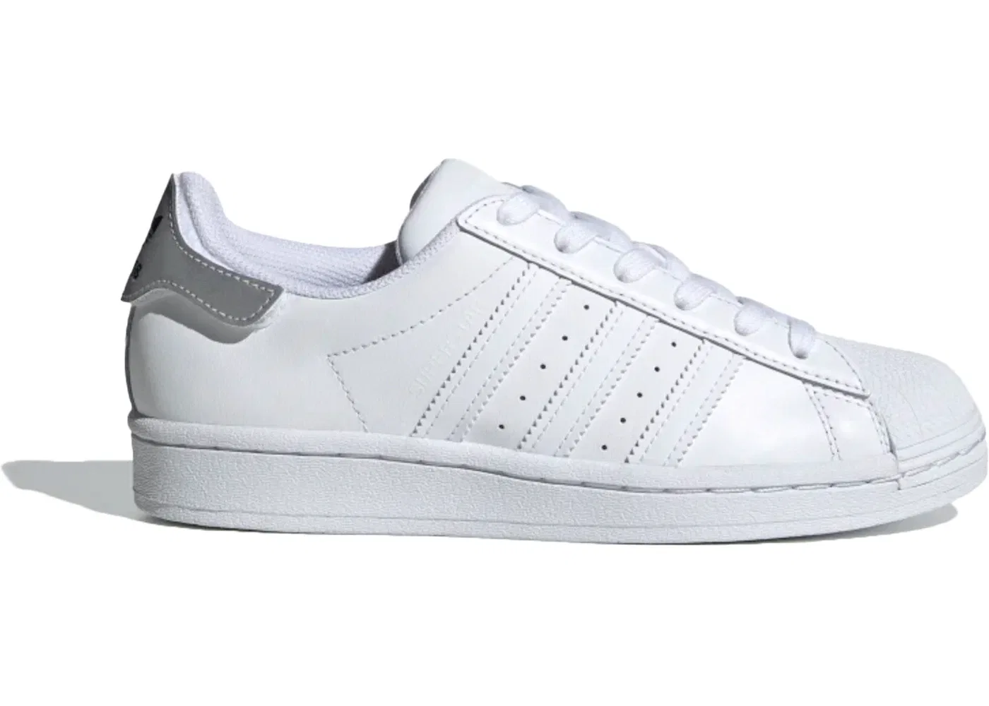 Детские кроссовки с перфорированным носком Adidas Superstar Adidas, Cloud White