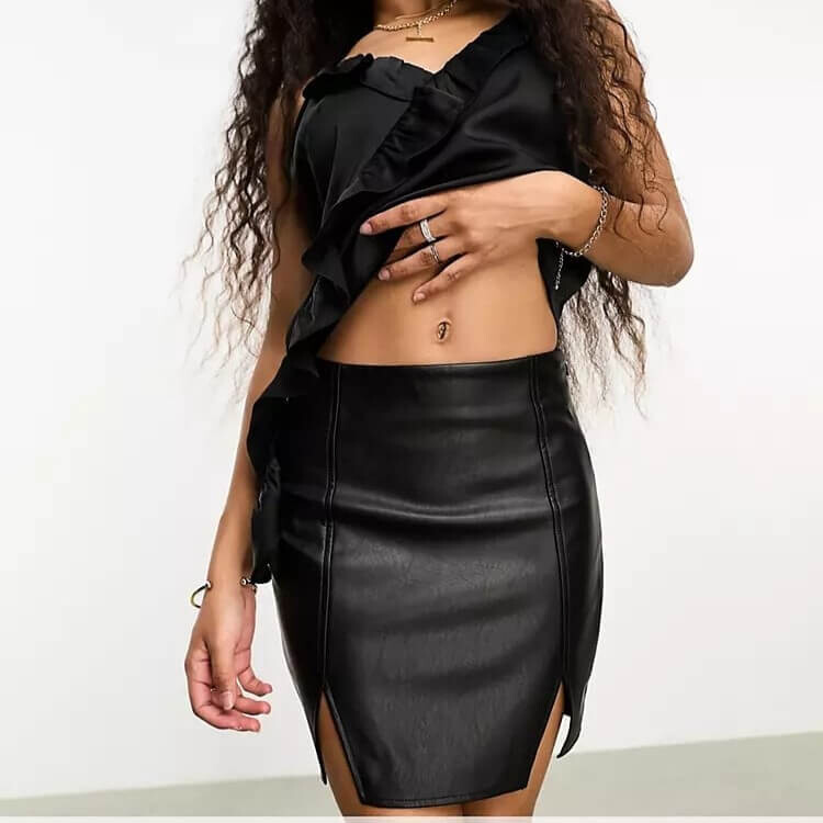 

Мини-юбка Miss Selfridge Petite Faux Leather, черный