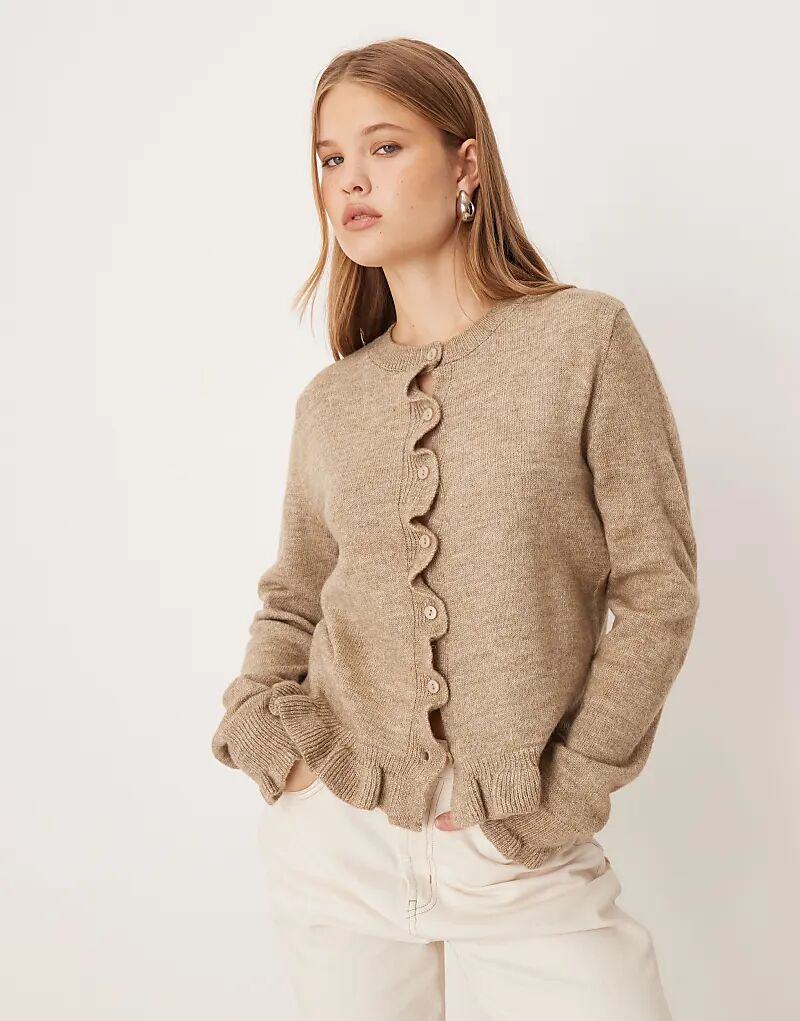 

Вязаный кардиган JDY с воланами темно-бежевого цвета
