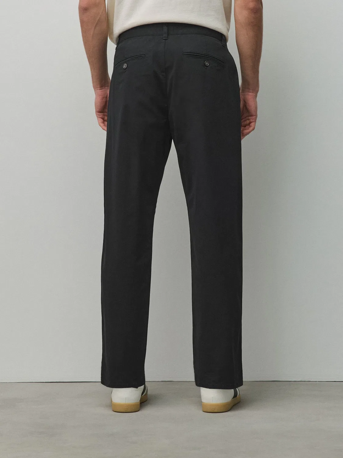 Брюки прямого кроя хлопковые с эластаном, модель Straight Fit Next, черный — фото 4