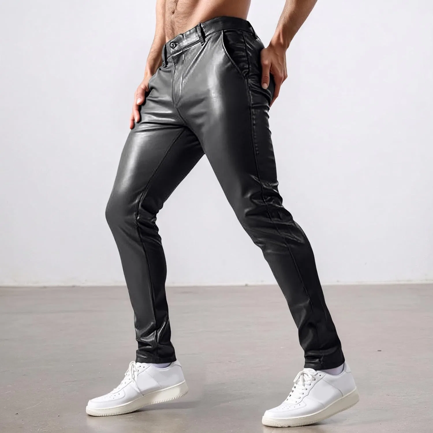 Мужские брюки из кожзаменителя с клешем, модель Motorcycle Club, чёрный — фото 2