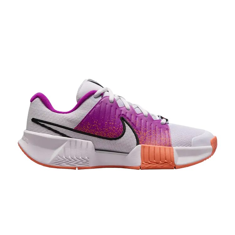 

Кроссовки Wmns Zoom GP Challenge Pro Premium HC, цвет NYC Tournament Pack