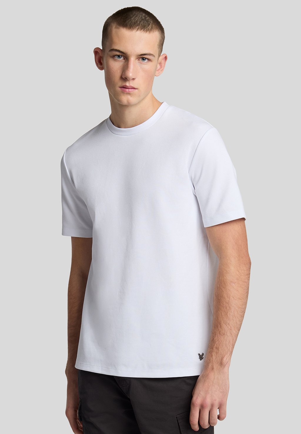 

Базовая футболка TWILL TEXTURE CREWNECK Lyle & Scott, белый