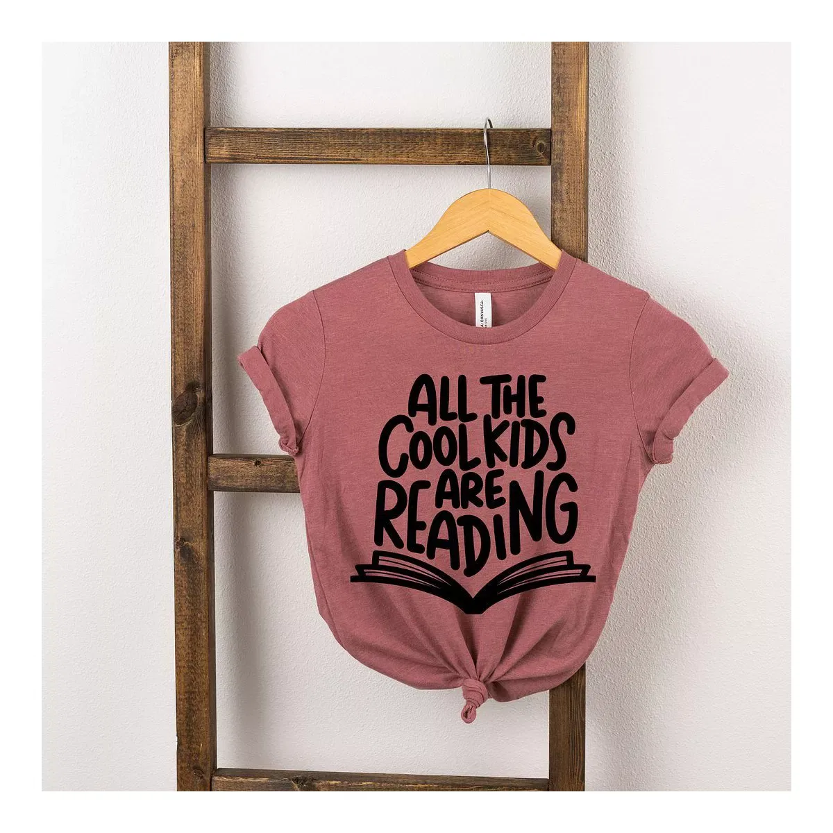 Детская футболка с принтом All The Cool Kids Are Reading The Juniper Shop, Mauve