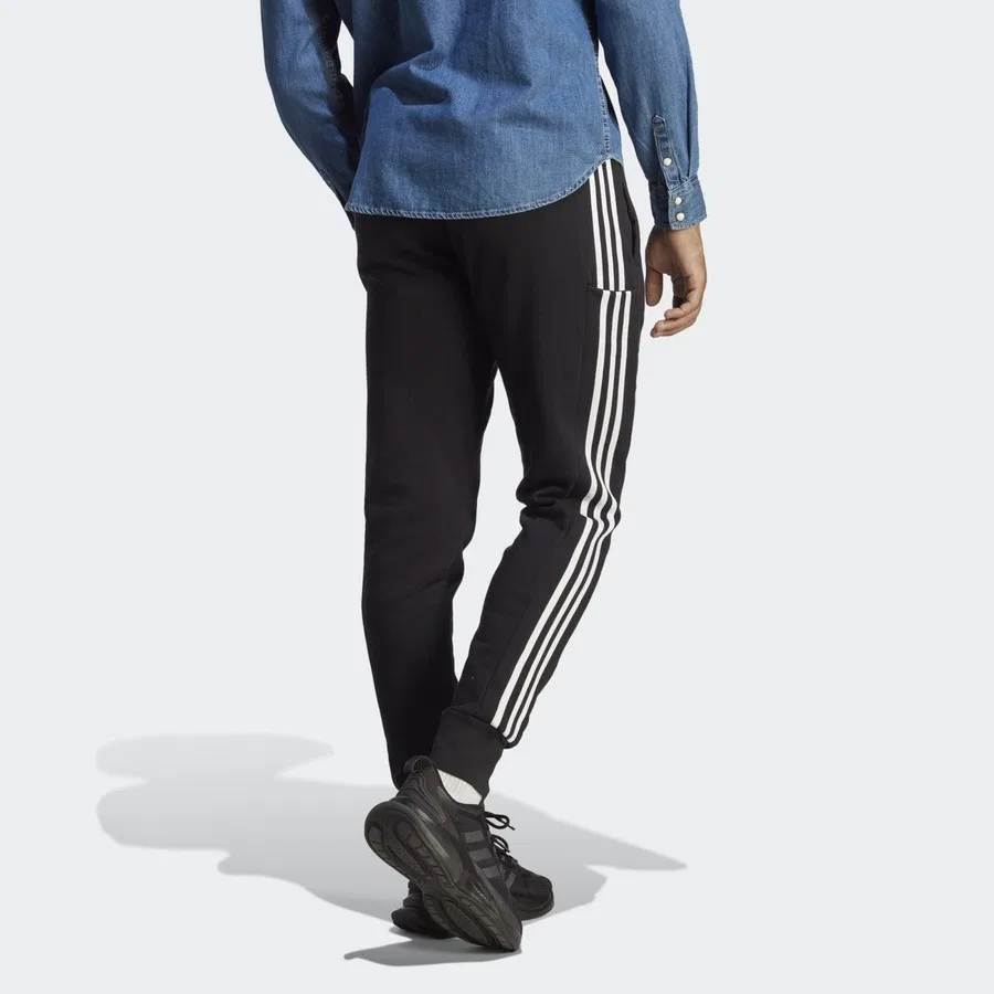 Спортивные брюки с манжетами Essentials French Terry Tapered Cuff 3-Stripes adidas, Черно-белый — фото 3