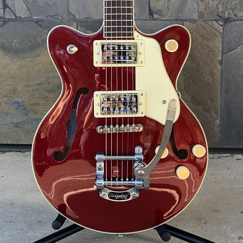 

Электрогитара Gretsch G2655T Streamliner Center Block Jr Double Cut with Bigsby Brandywine