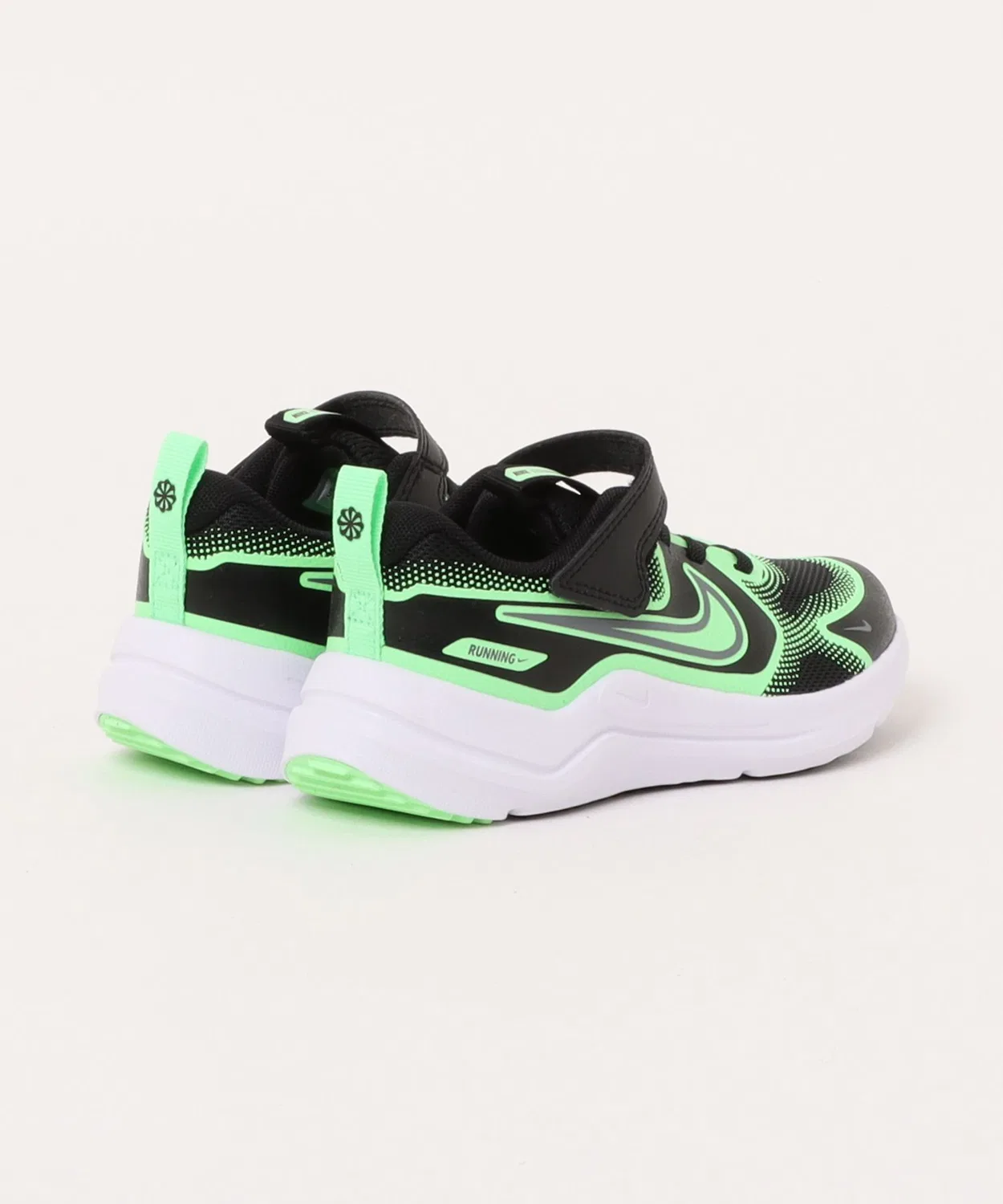 Детские кроссовки для мальчиков легкие Cosmic Runner PSV NIKE, Black Cool Grey Illusion Green — фото 2
