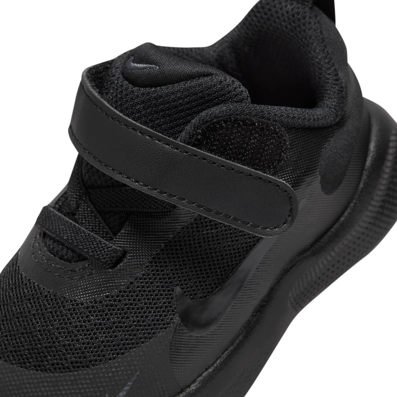 Детские кроссовки с мягкой подушкой Revolution 7 NIKE, Black Anthracite — фото 2