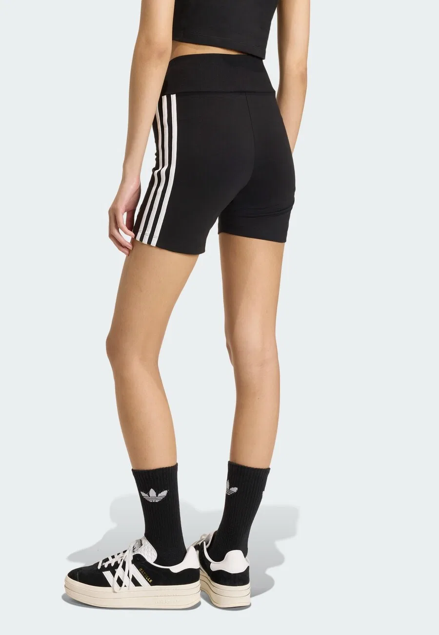 Узкие шорты ADIDAS ORIGINALS «3 полоски» черного цвета — фото 3