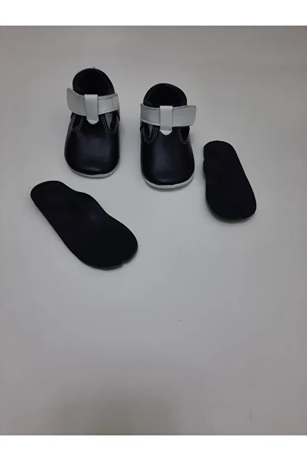 Детские пинетки из натуральной кожи с велкро Kapar, Black And White