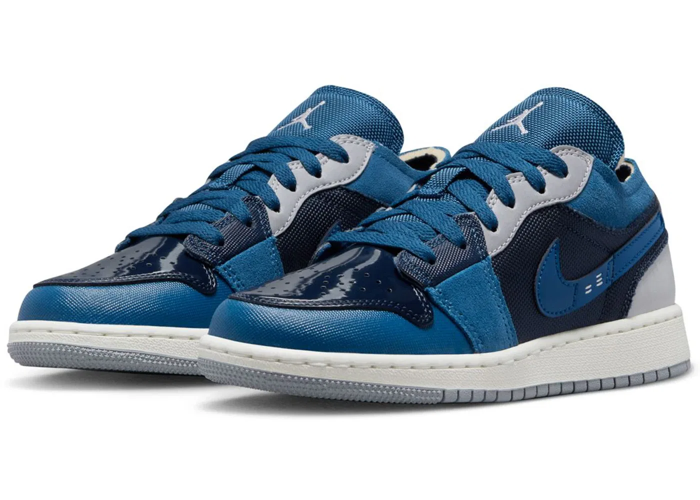 Детские кроссовки Lifestyle Jordan 1 Low SE Craft Jordan, Obsidian/Ashen Slate-French Blue-Sail — фото 2
