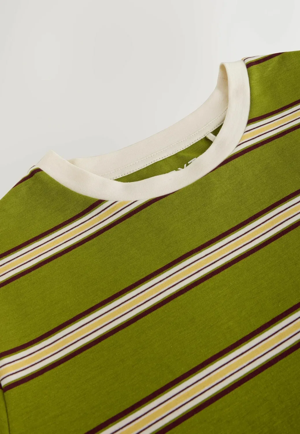 Футболка стандартного кроя, плотная, с круглым вырезом, с принтом Next, Green Stripe — фото 3