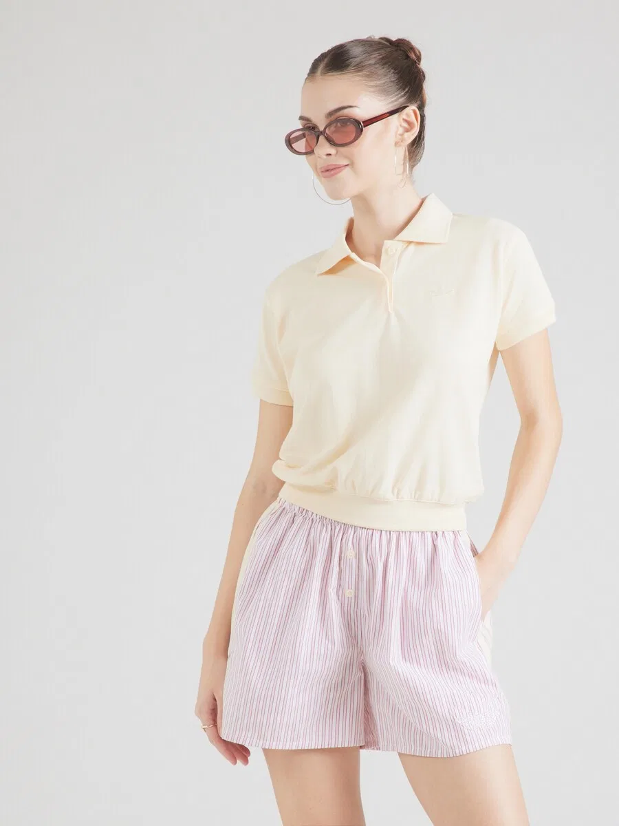 Футболка-поло ADIDAS ORIGINALS с коротким рукавом, пастельно-желтого цвета — фото 2