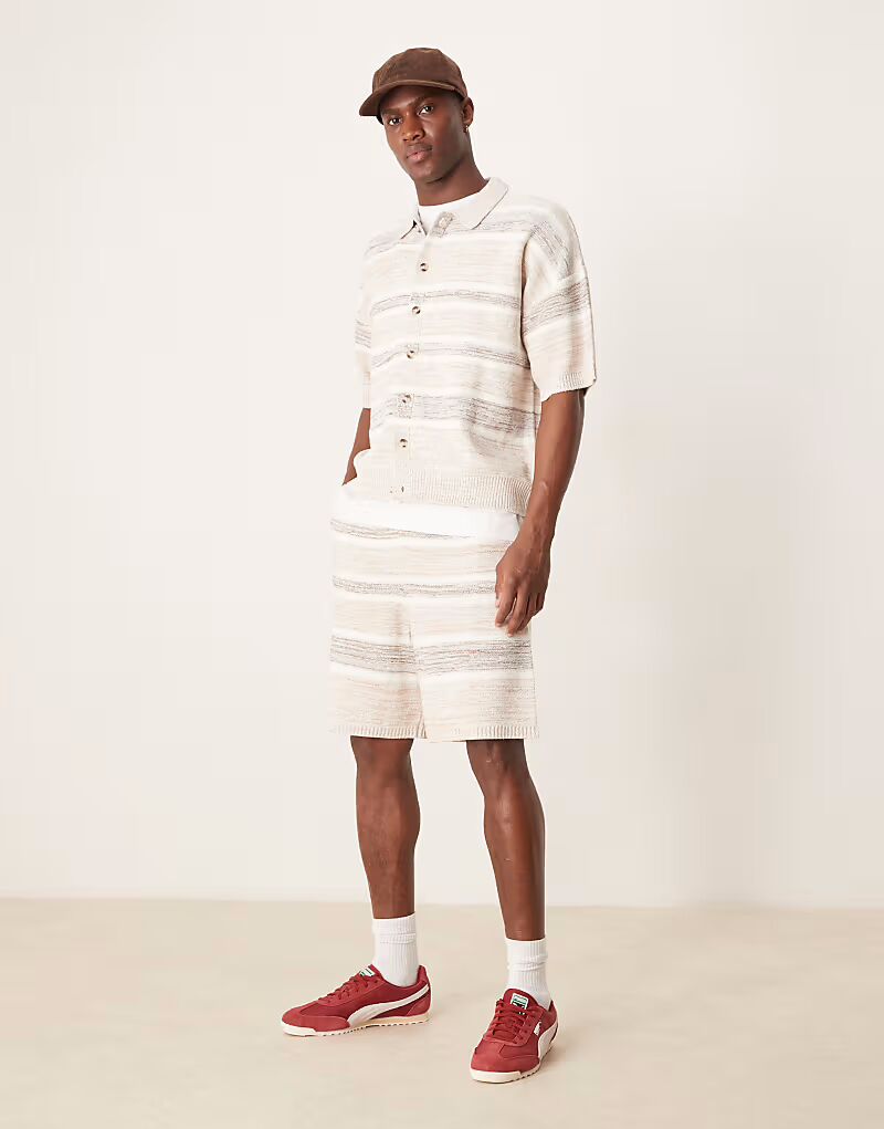 

Свободные трикотажные шорты ASOS DESIGN Space Dyed бежевого цвета