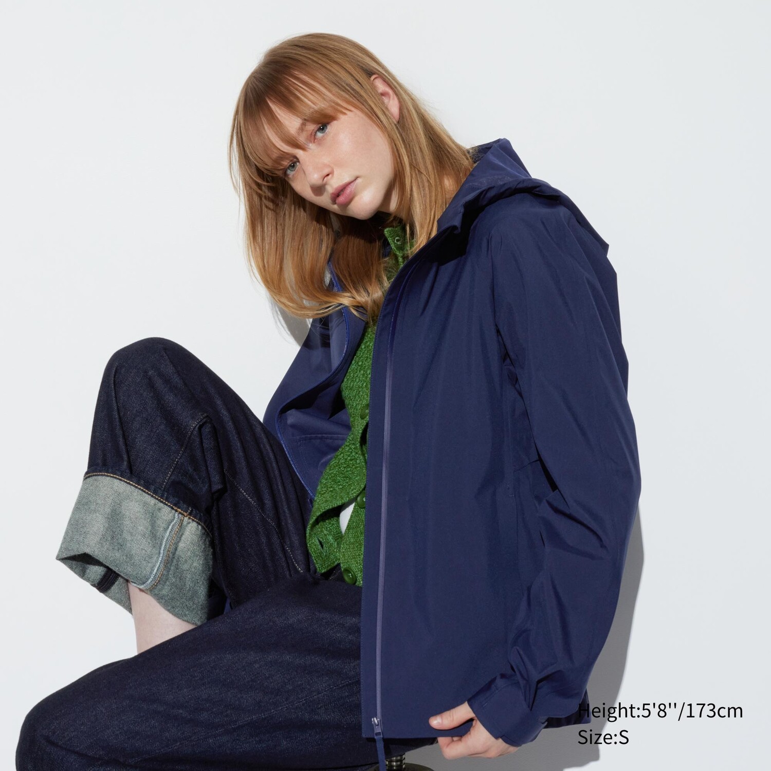 

Парка UNIQLO водооталкивающая, темно-синий