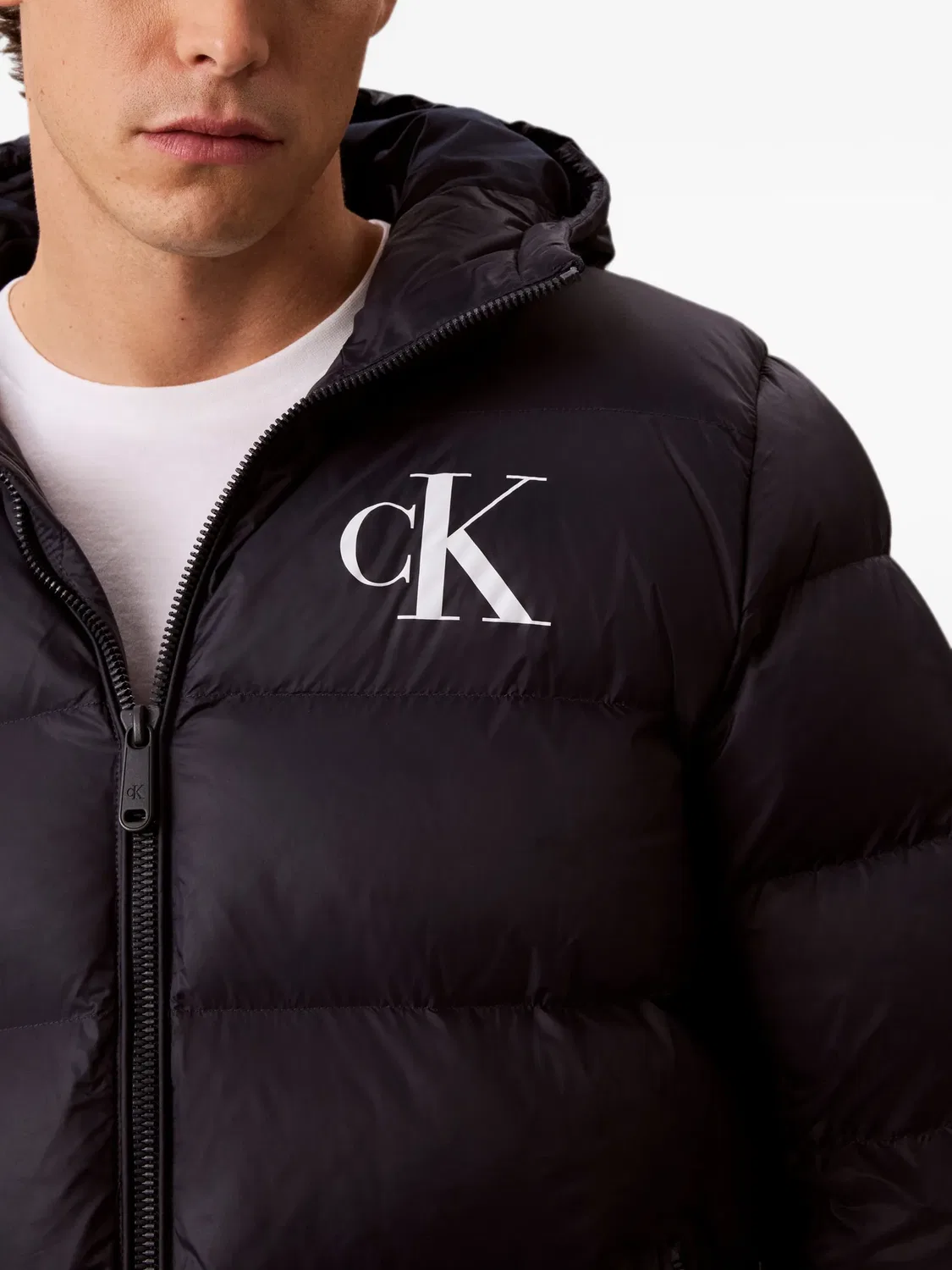 Стеганая куртка с капюшоном синего цвета Calvin Klein, синий — фото 4