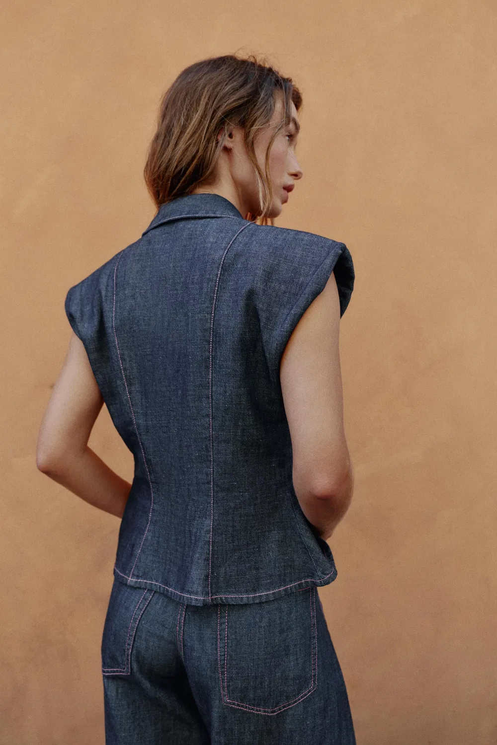 Рубашка с баской из льняной смеси с подплечниками ZARA, Indigo — фото 4